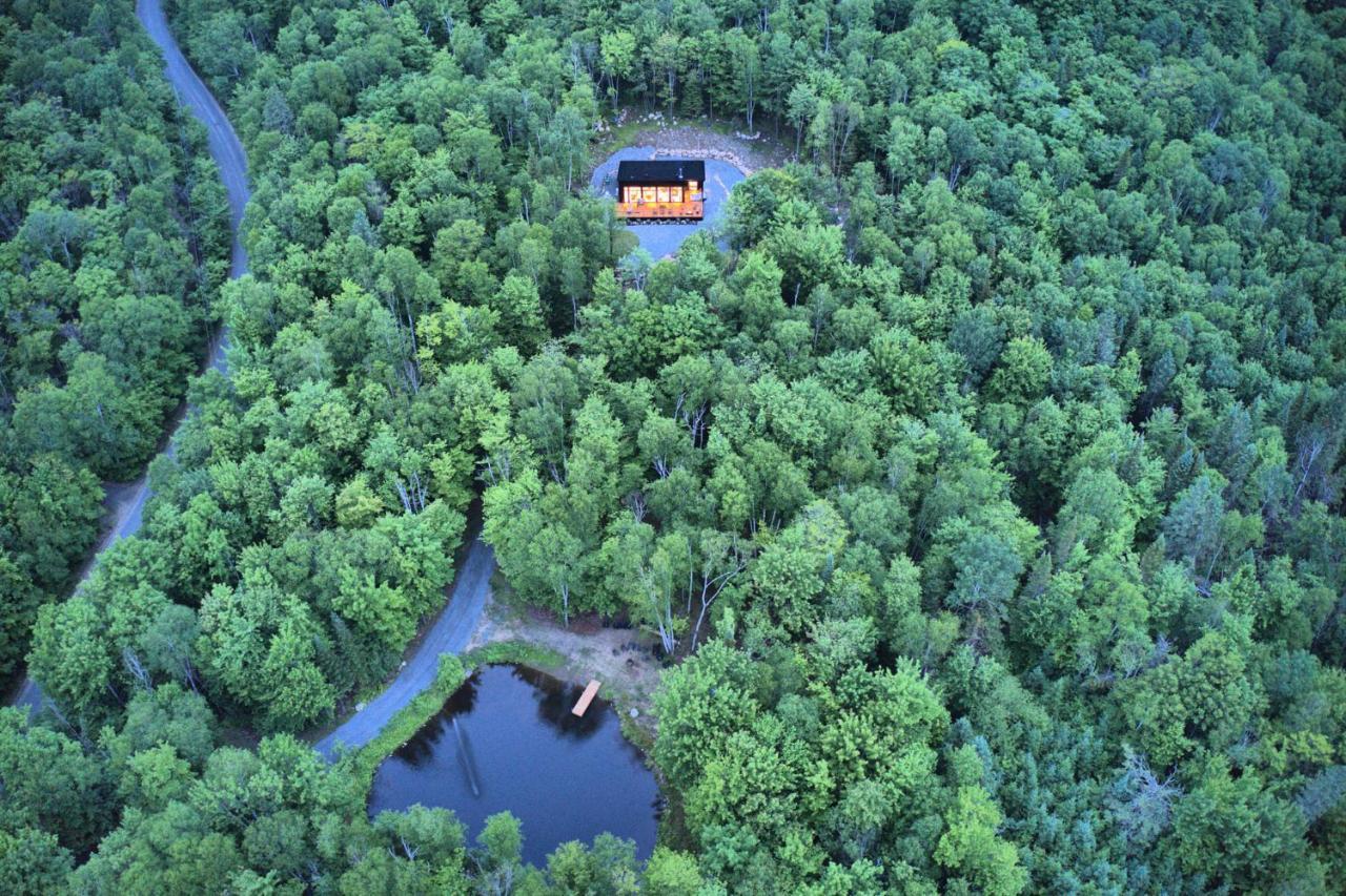 Kallm-Mont-Tremblant Chalet With Hot Tub, Pond & Beach On Private 7Acre Estate Lac Superieur Luaran gambar