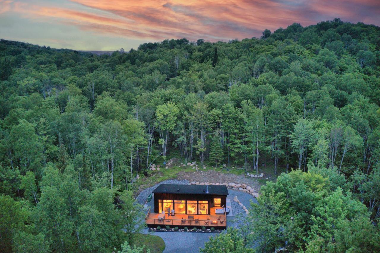 Kallm-Mont-Tremblant Chalet With Hot Tub, Pond & Beach On Private 7Acre Estate Lac Superieur Luaran gambar