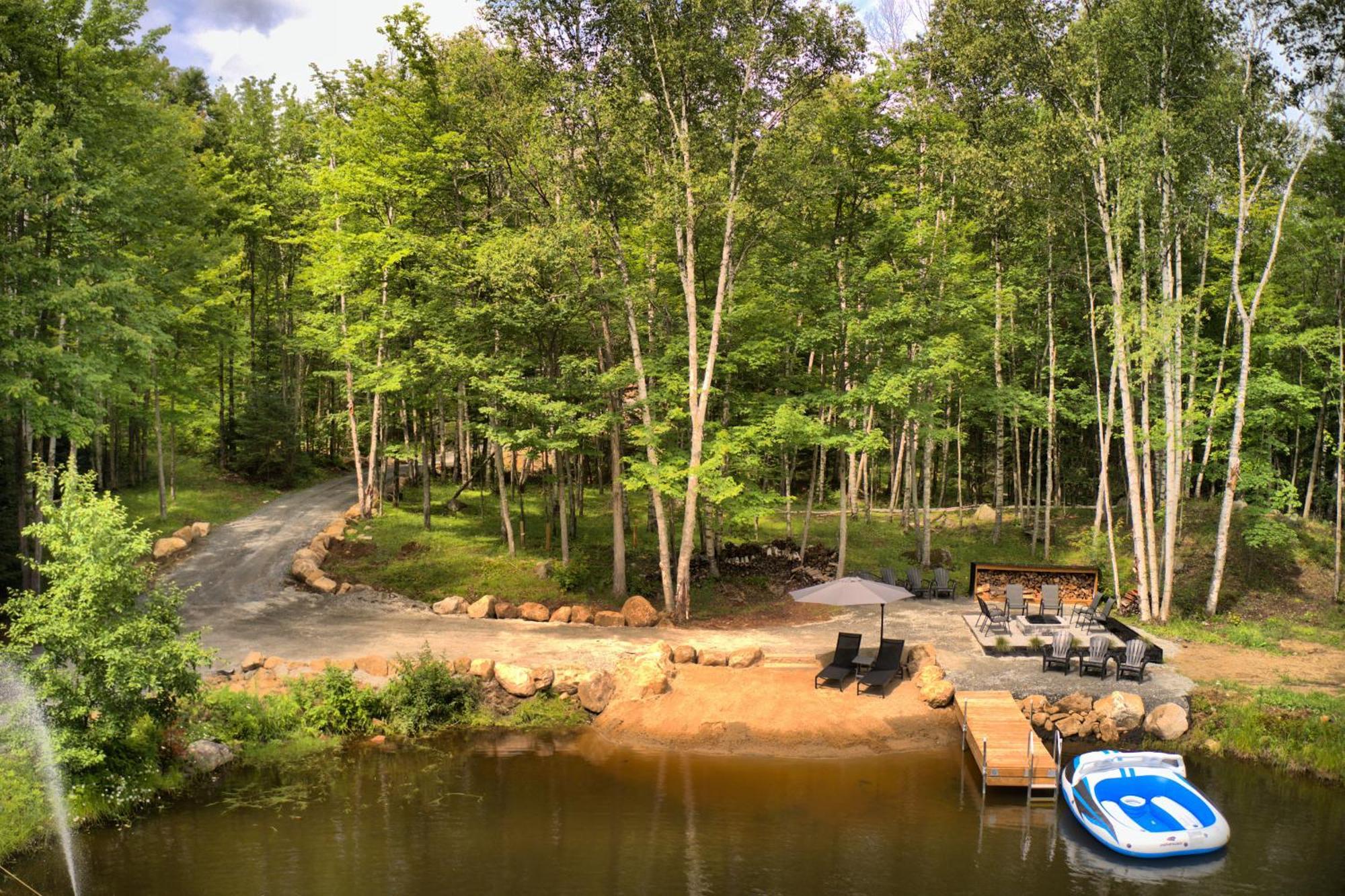 Kallm-Mont-Tremblant Chalet With Hot Tub, Pond & Beach On Private 7Acre Estate Lac Superieur Luaran gambar