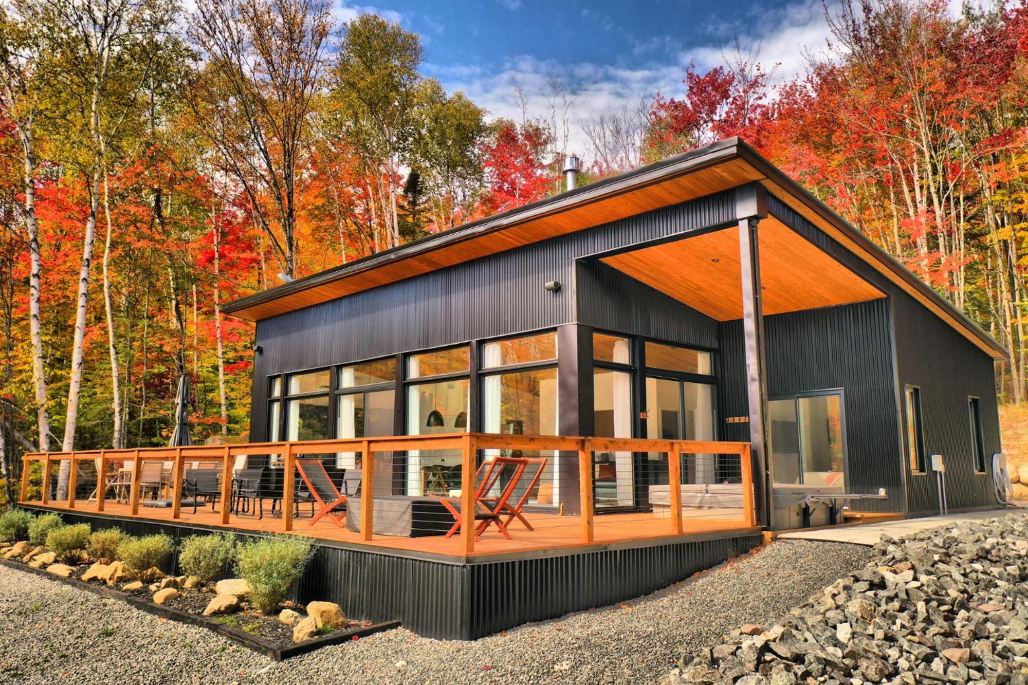 Kallm-Mont-Tremblant Chalet With Hot Tub, Pond & Beach On Private 7Acre Estate Lac Superieur Luaran gambar