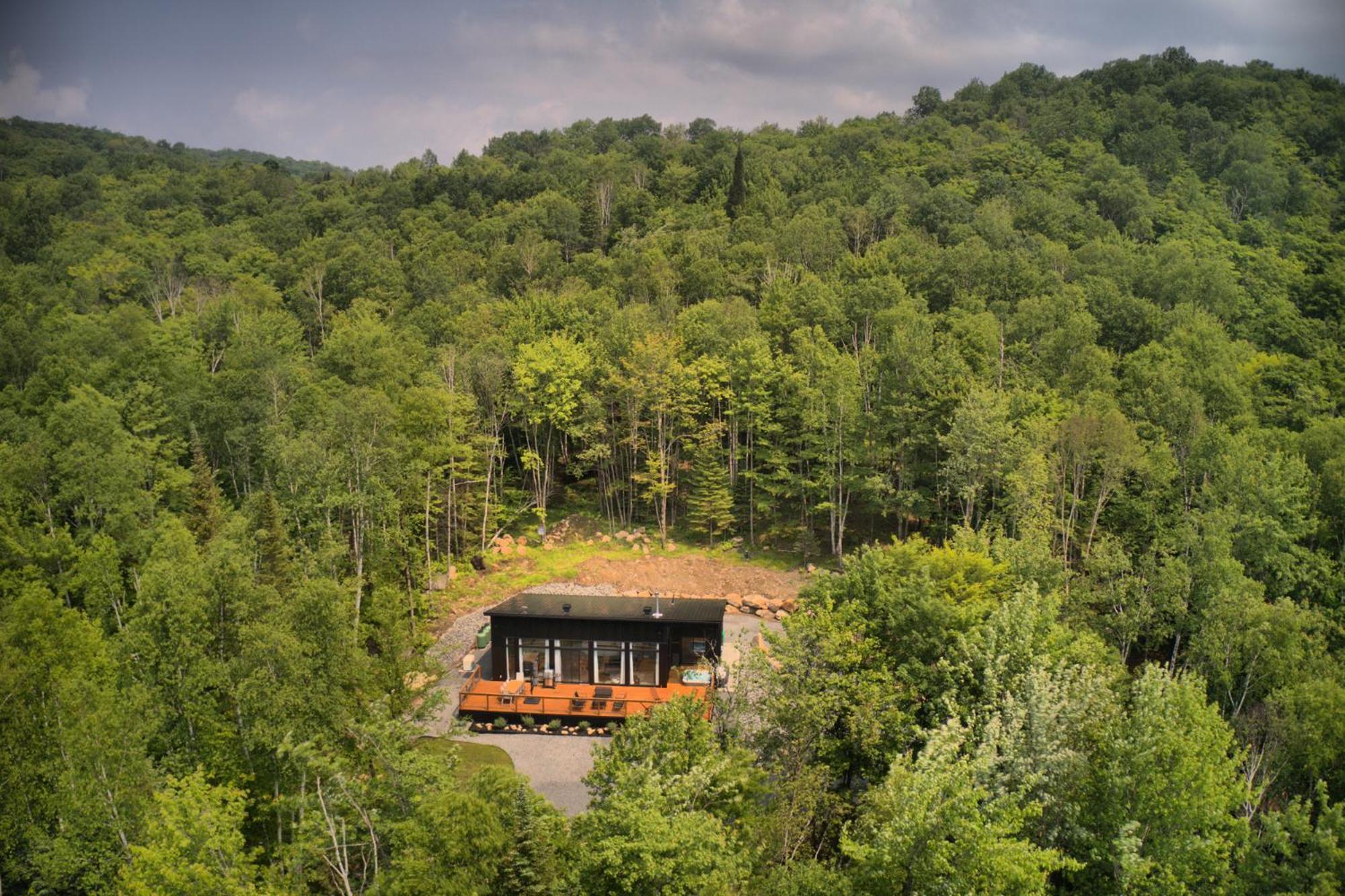 Kallm-Mont-Tremblant Chalet With Hot Tub, Pond & Beach On Private 7Acre Estate Lac Superieur Luaran gambar